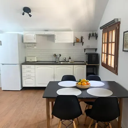 Petit Dans Les Bois Avec Piscine Privative * Saint-Jean-d'Estissac