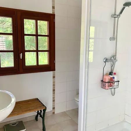 Petit Dans Les Bois Avec Piscine Privative